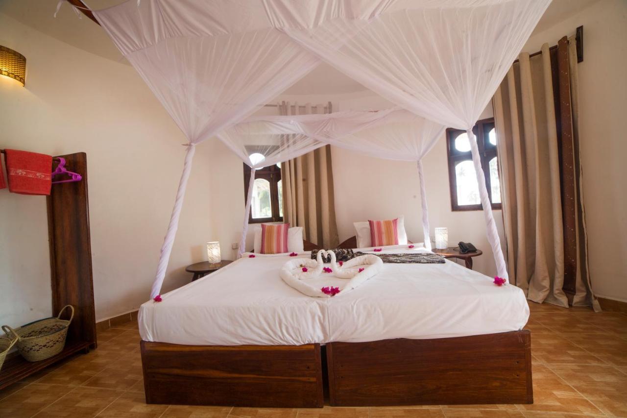 Antonio Beach Tree House Hotel & Spa Uroa Exteriér fotografie