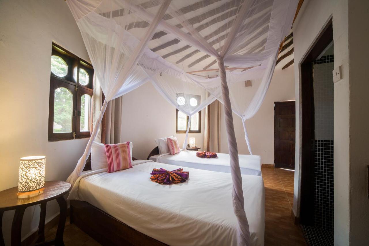 Antonio Beach Tree House Hotel & Spa Uroa Exteriér fotografie